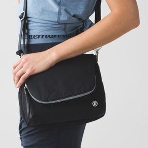 LULULEMON Party Om Bag